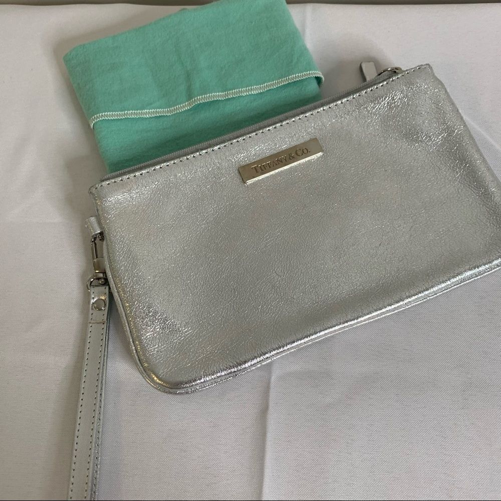 Tiffany & Co. wristlet - Silver - New